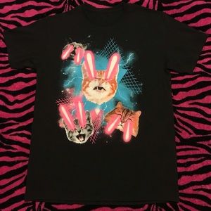 NWOT Black Laser Cats T-Shirt Unisex Size Medium
